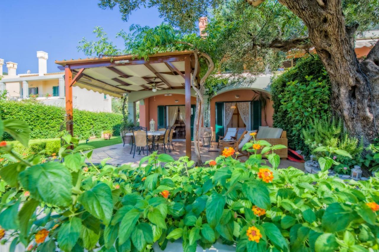 Wave And Sea Holiday Home Барбати Екстериор снимка