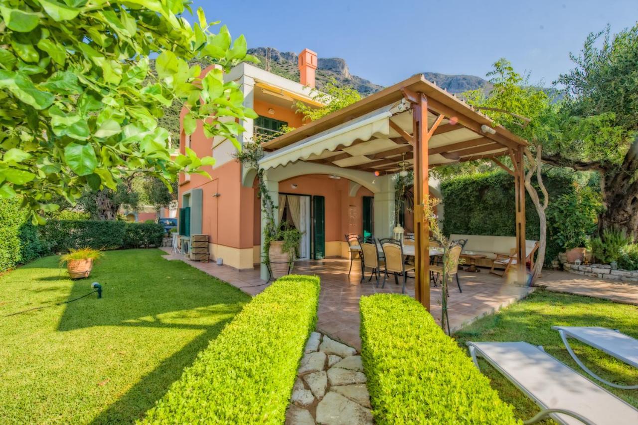 Wave And Sea Holiday Home Барбати Екстериор снимка