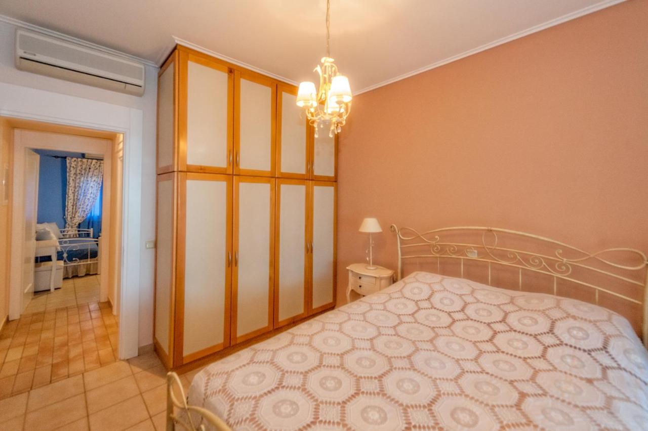 Wave And Sea Holiday Home Барбати Екстериор снимка