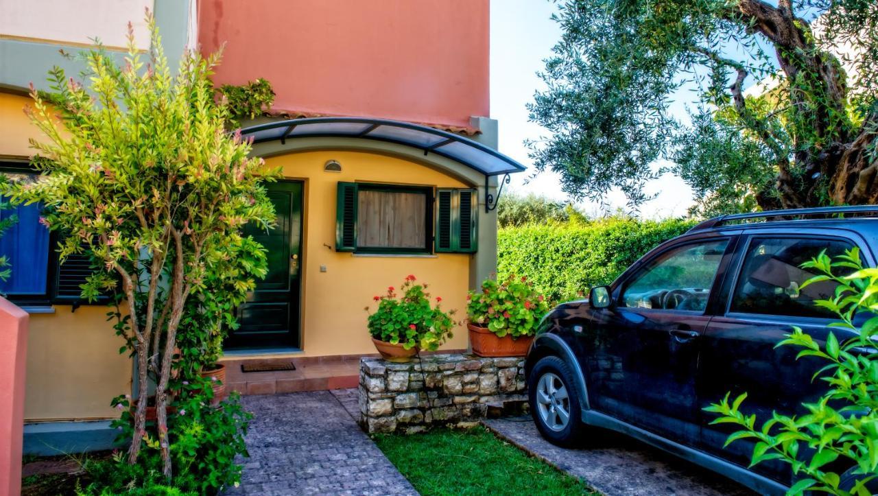Wave And Sea Holiday Home Барбати Екстериор снимка